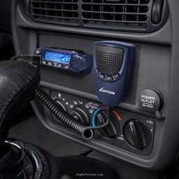 Luiton LT-310SDR installed in a vehicle
