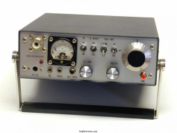 Front view (Courtesy of DF8RU)
