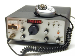 Front view (Courtesy of DF8RU)
